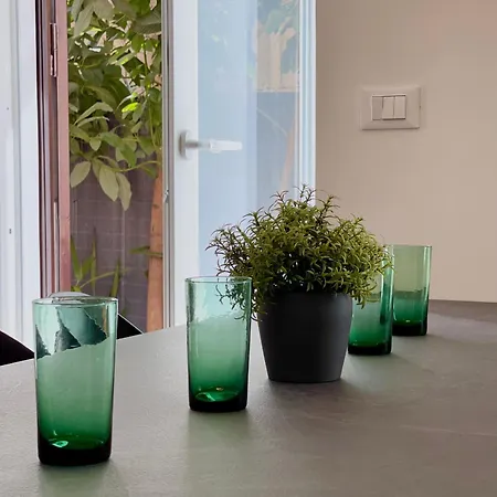 Avocado House - Cozy In The Heart Of Апартаменты Рим